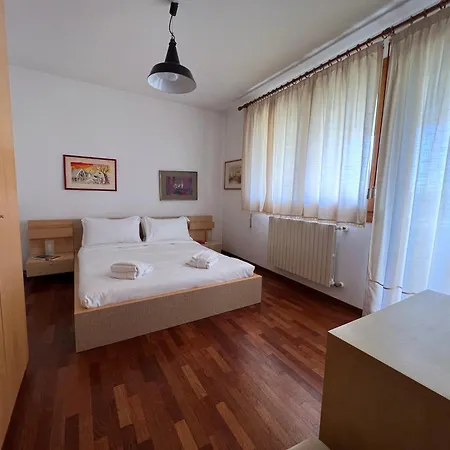Elegant In Apartment *